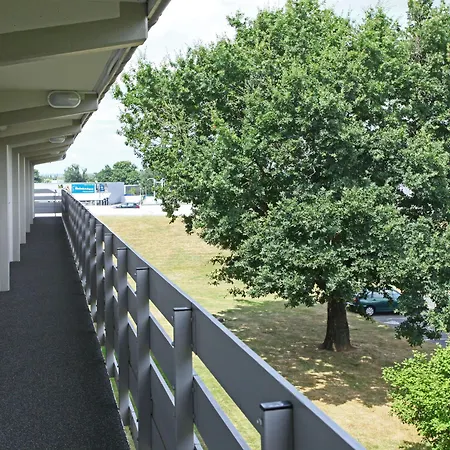 Campanile Angers Ouest - Hotel