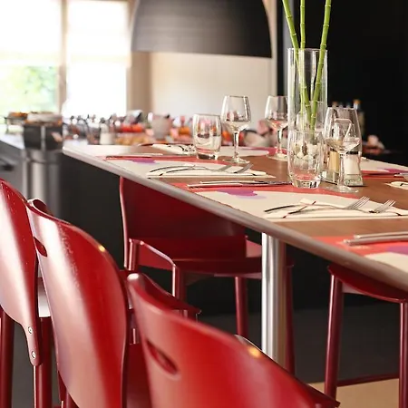 Hotel Campanile Angers Ouest - 3*