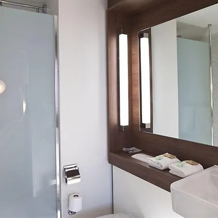 Campanile Angers Ouest - Beaucouzé