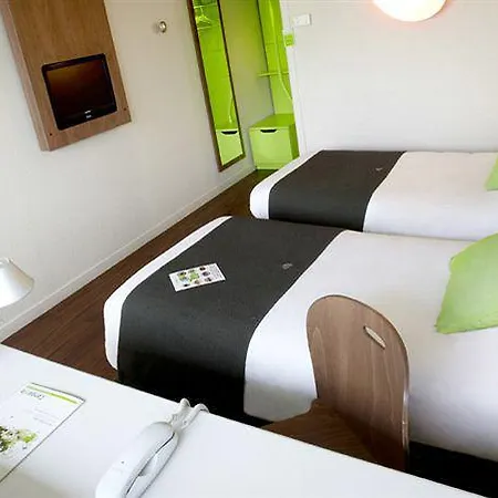 Campanile Angers Ouest - Hotel 3*