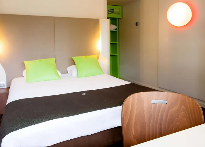 Campanile Angers Ouest - 3*