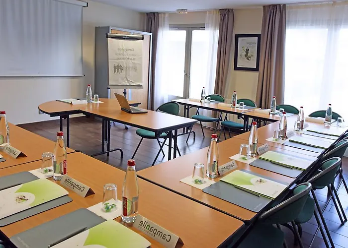 Campanile Angers Ouest -