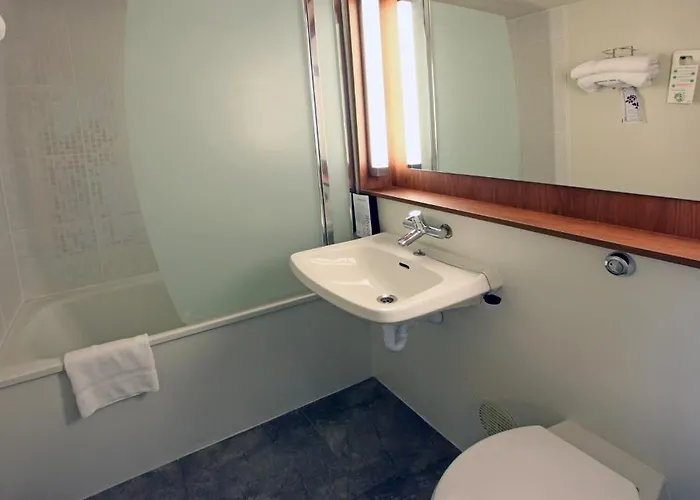 Campanile Angers Ouest - 3* Beaucouzé