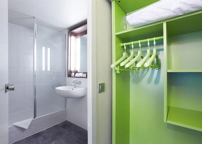 Campanile Angers Ouest -